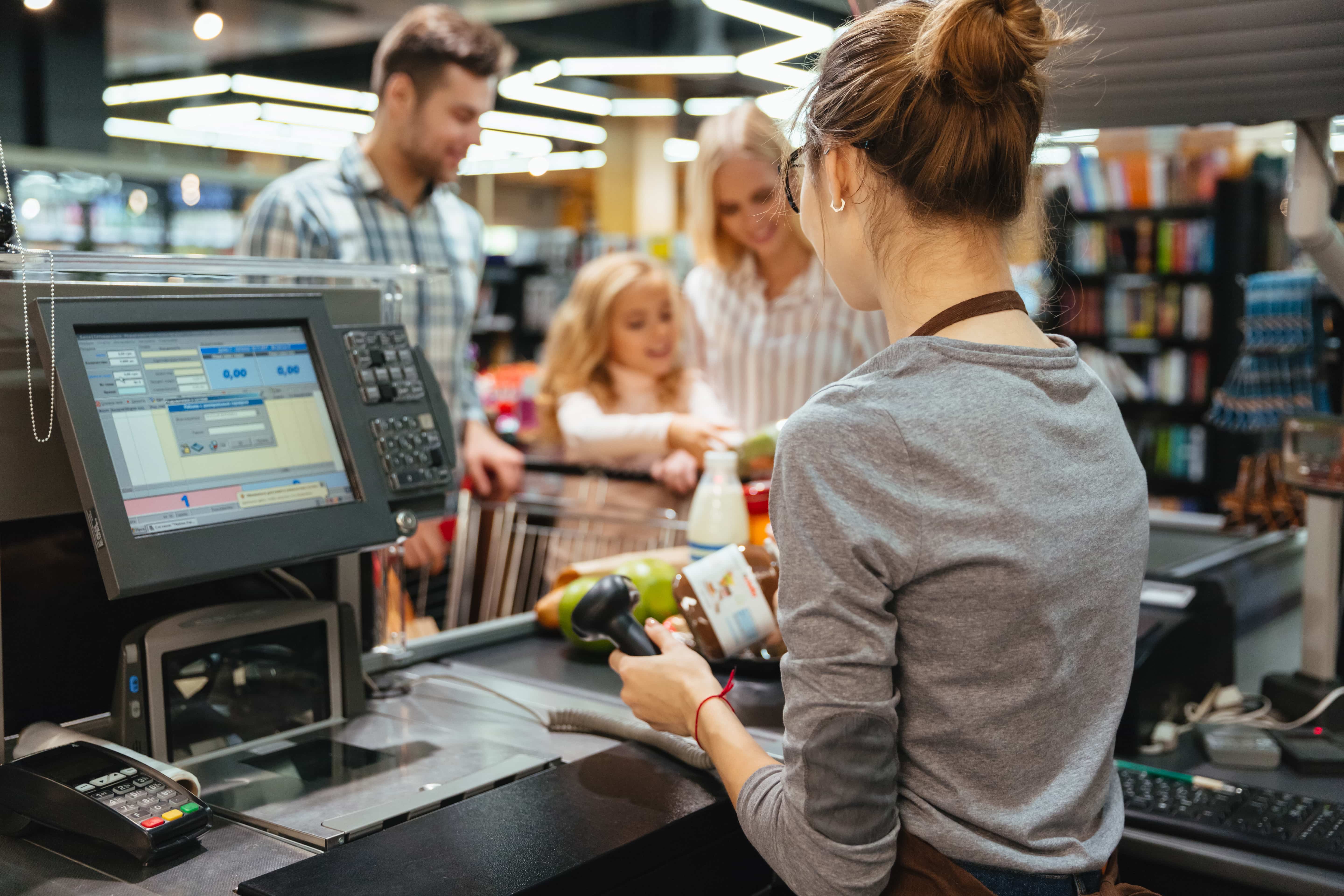 <p>In an age dominated by digital wallets and contactless payments, the convenience store&mdash;a hub for quick stops and last-minute essentials&mdash;might seem like an odd place for cash to thrive.</p>

